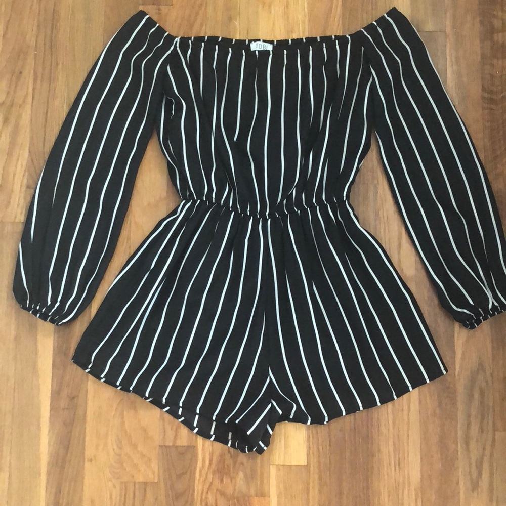 Tobi long sleeve romper